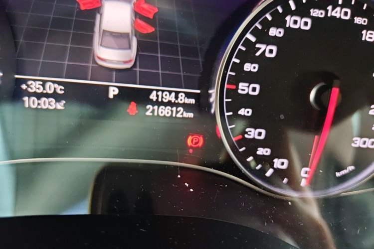 Used Audi A6L 2017 45 TFSI quattro Sport Edition Odometer Close Up