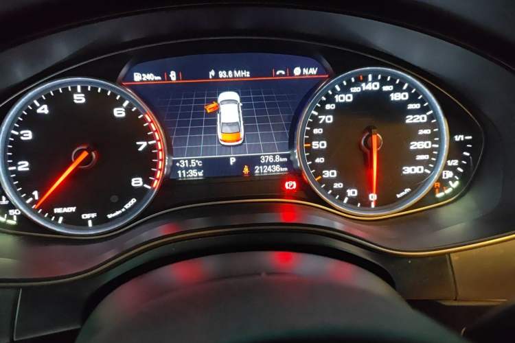 Used Audi A6L 2017 45 TFSI quattro Sport Edition Odometer Close Up