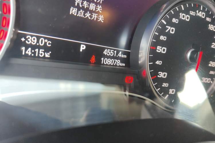 Used Audi A6L 2017 45 TFSI quattro Sport Edition Odometer Close Up