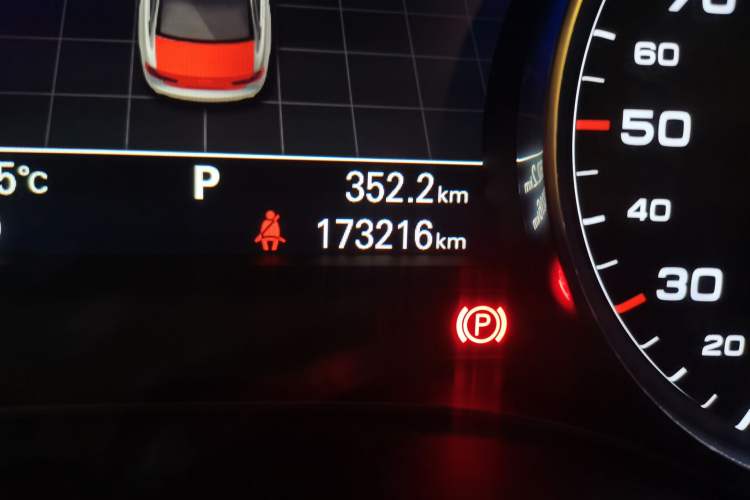 Used Audi A6L 2017 TFSI Comfort Model Odometer Close Up
