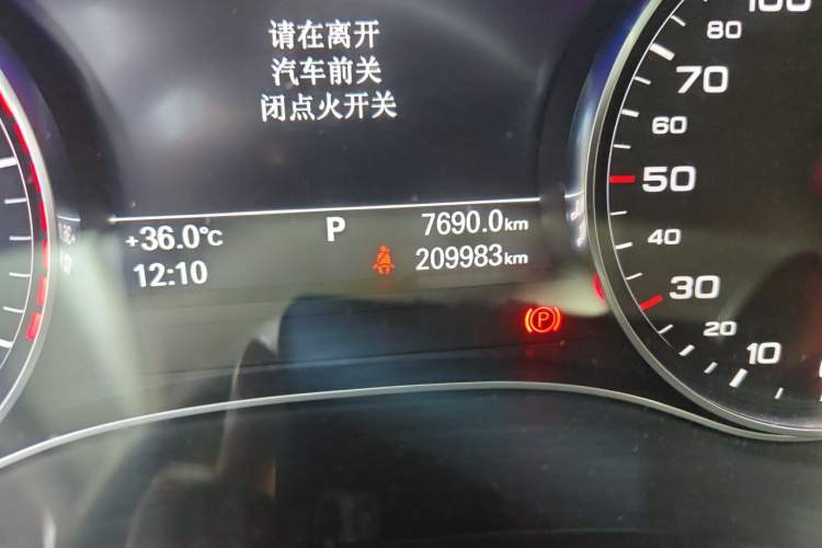 Used Audi A6L 2017 TFSI Technology Edition Odometer Close Up