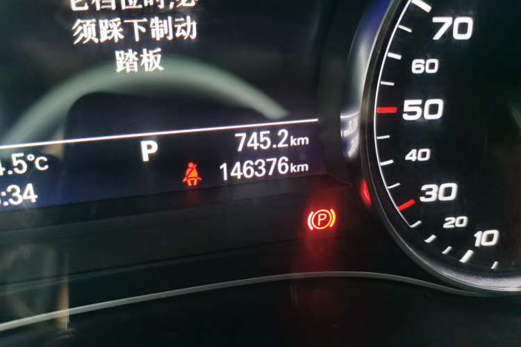 Used Audi A6L 2017 TFSI Technology Edition Odometer Close Up