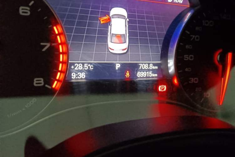 Used Audi A6L 2017 TFSI Technology Edition Odometer Close Up