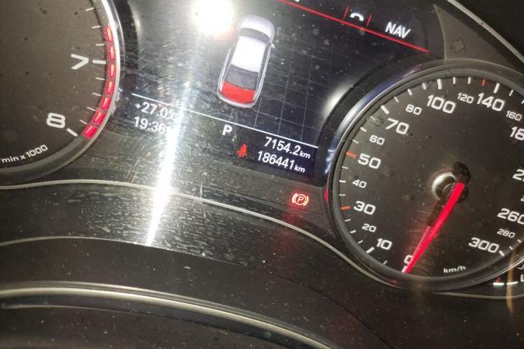 Used Audi A6L 2017 TFSI Technology Edition Odometer Close Up