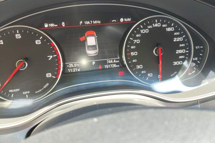Used Audi A6L 2017 30 FSI Comfort Model Odometer Close Up