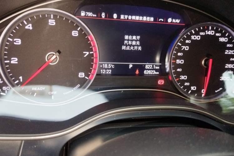 Used Audi A6L 2017 30 FSI Comfort Model Odometer Close Up