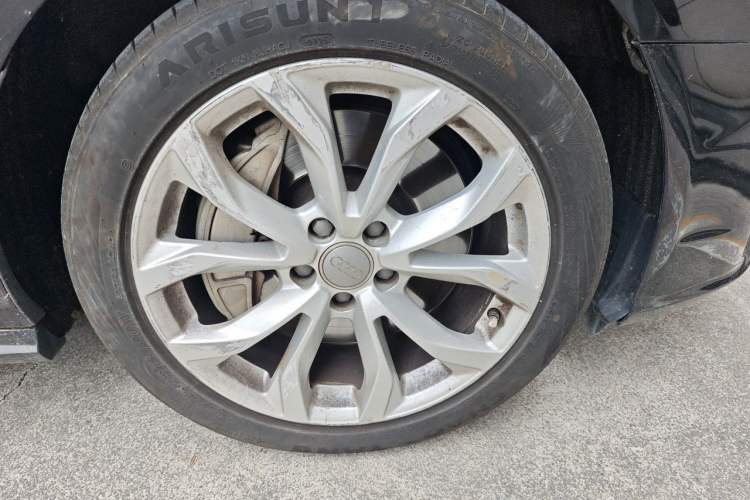 Used Audi A6L 2017 45 TFSI quattro Sport Edition Right Front Wheel Hub