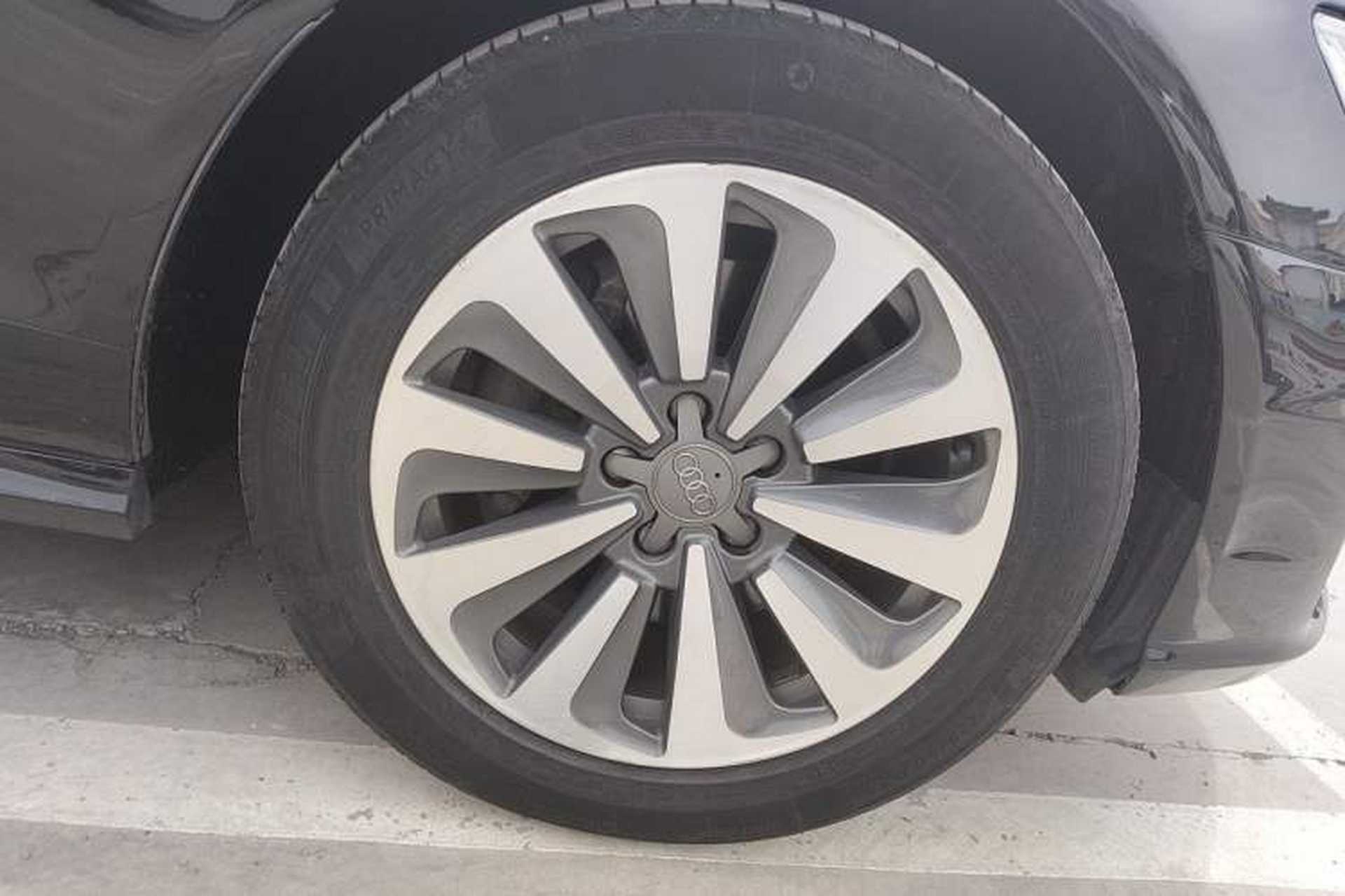 Used Audi A6L 2017 TFSI Comfort Model Right Front Wheel Hub