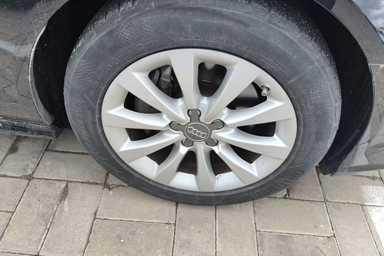 Used Audi A6L 2017 TFSI Comfort Model Right Front Wheel Hub