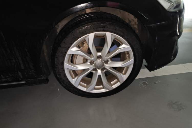 Used Audi A6L 2017 45 TFSI quattro Sport Edition Right Front Wheel Hub