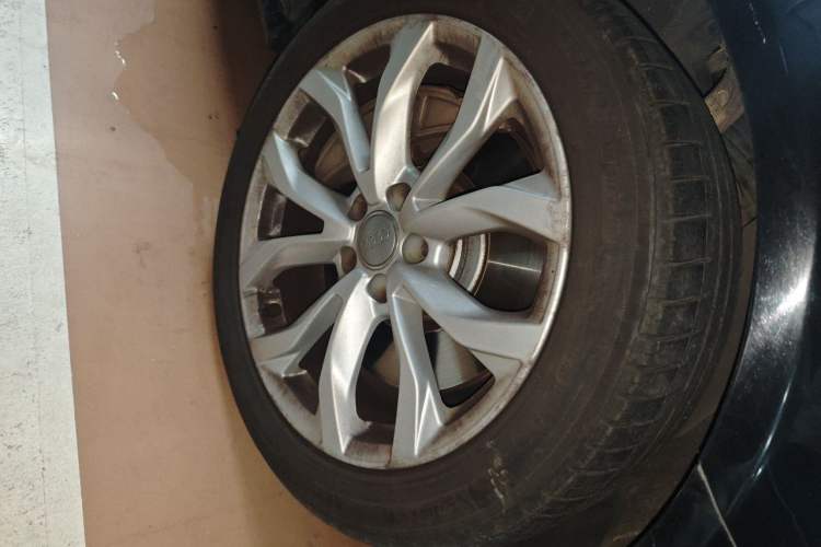 Used Audi A6L 2017 45 TFSI quattro Sport Edition Right Front Wheel Hub