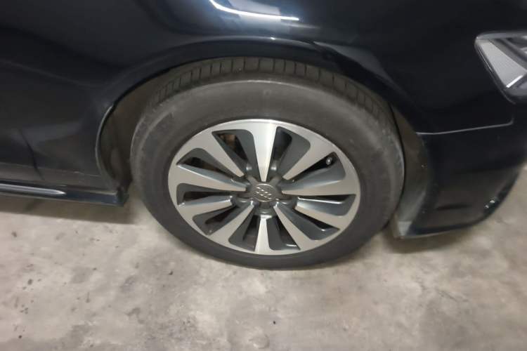 Used Audi A6L 2017 30 FSI Comfort Model Right Front Wheel Hub