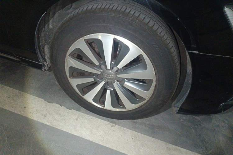 Used Audi A6L 2017 30 FSI Technology Model Right Front Wheel Hub