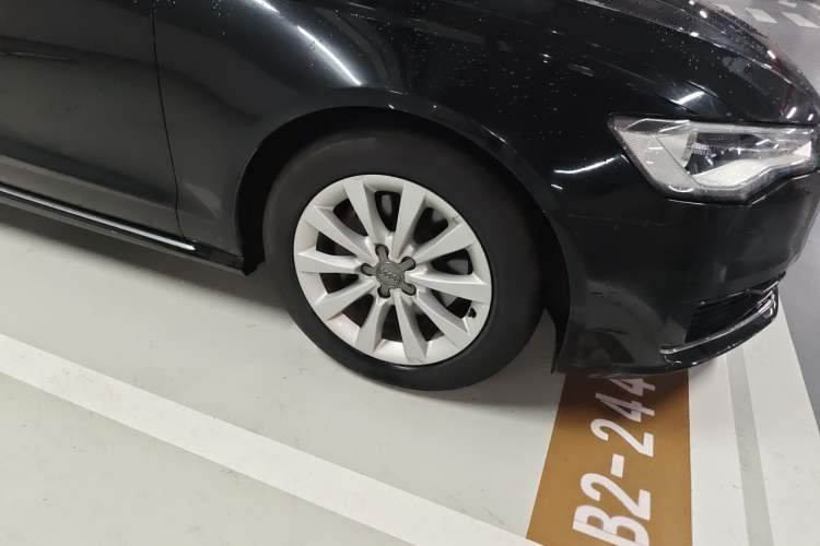 Used Audi A6L 2017 30 FSI Comfort Model Right Front Wheel Hub
