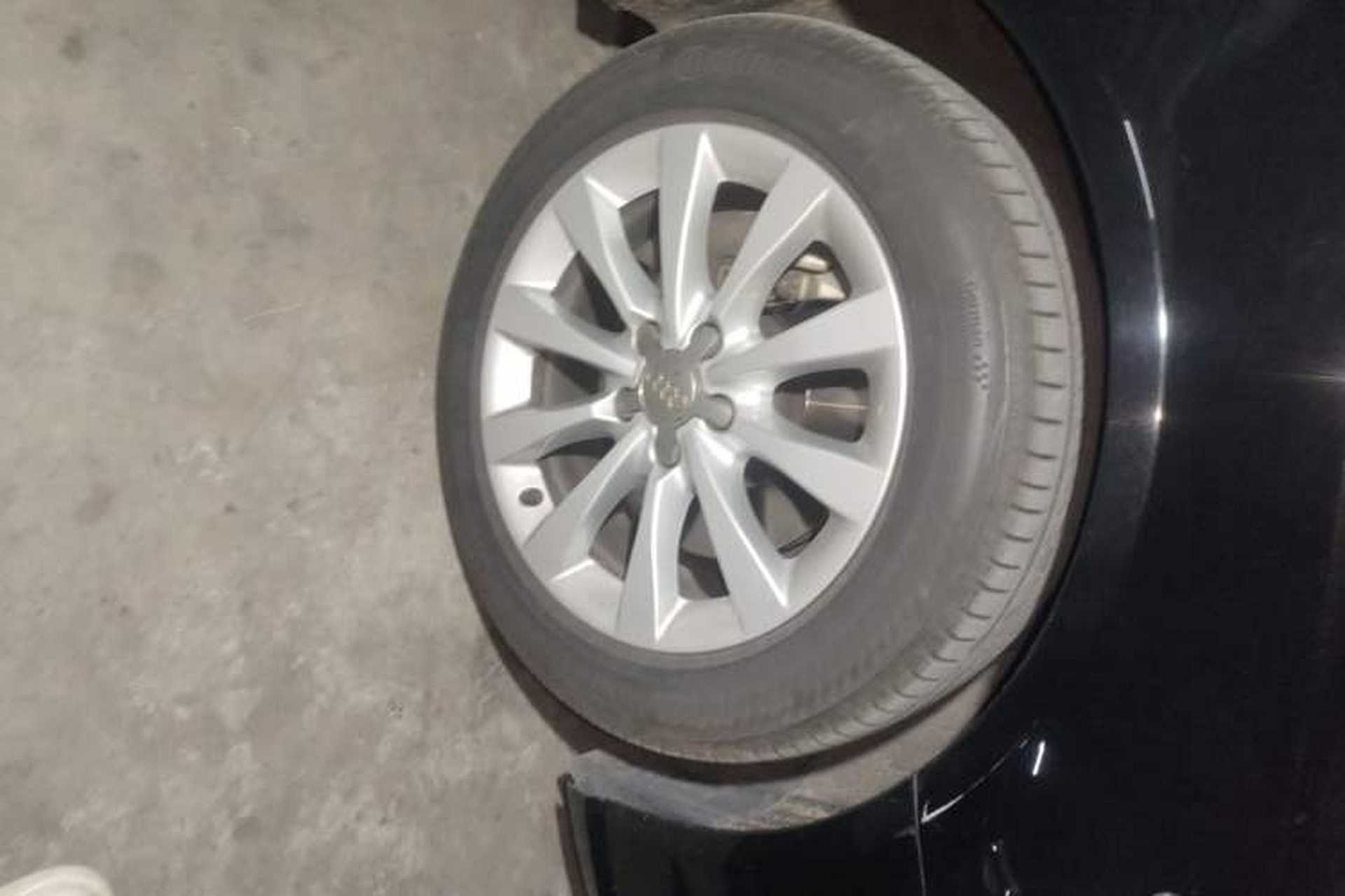 Used Audi A6L 2017 30 FSI Technology Model Right Front Wheel Hub