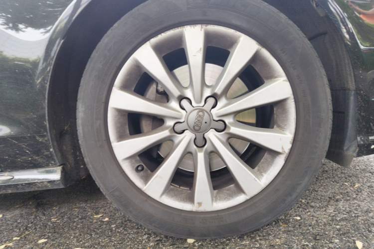 Used Audi A6L 2017 30 FSI Technology Model Right Front Wheel Hub