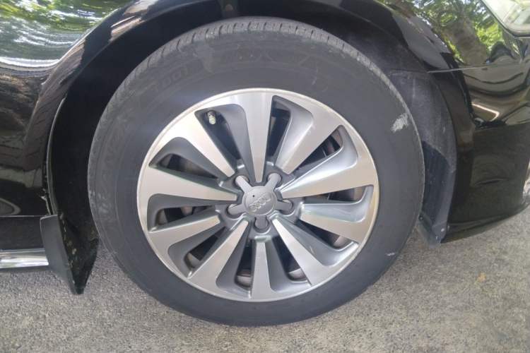 Used Audi A6L 2017 30 FSI Comfort Model Right Front Wheel Hub