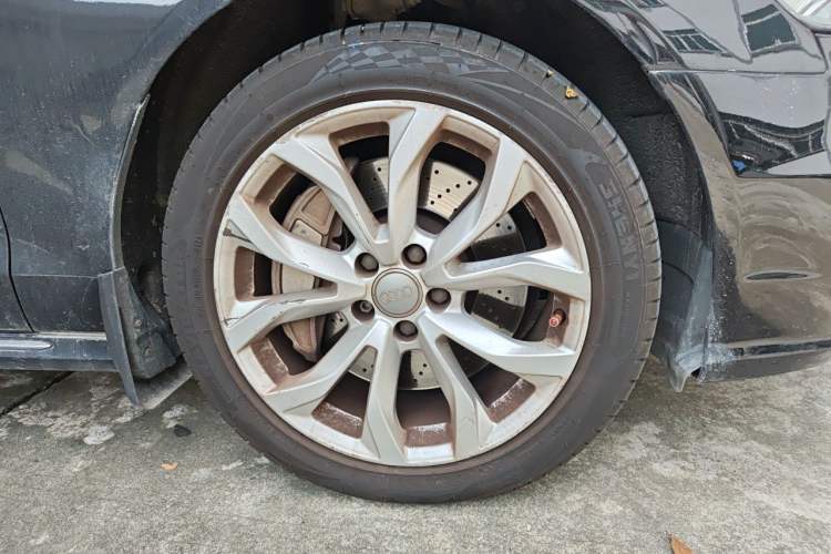 Used Audi A6L 2017 45 TFSI quattro Sport Edition Right Front Wheel Hub