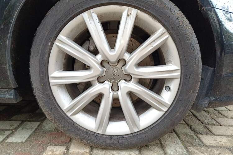 Used Audi A6L 2017 TFSI Sport Edition Right Front Wheel Hub