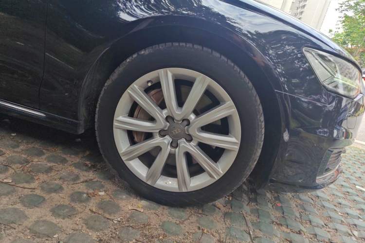 Used Audi A6L 2017 45 TFSI quattro Sport Edition Right Front Wheel Hub