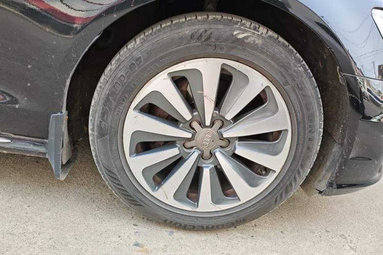 Used Audi A6L 2017 TFSI Comfort Model Right Front Wheel Hub