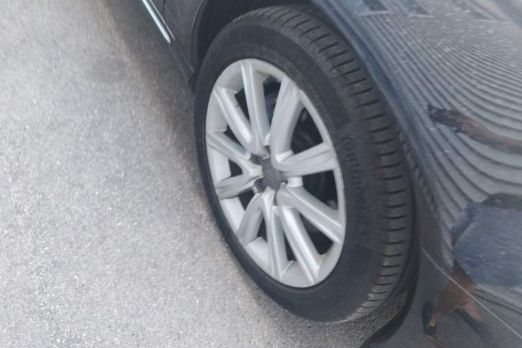 Used Audi A6L 2017 TFSI Technology Edition Right Front Wheel Hub
