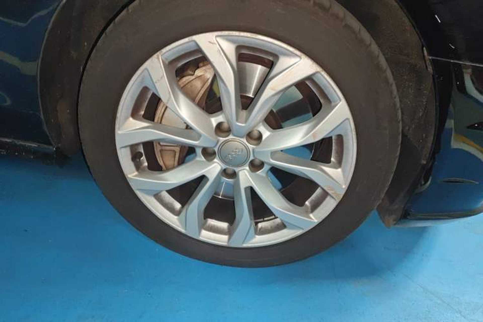 Used Audi A6L 2017 45 TFSI quattro Sport Edition Right Front Wheel Hub