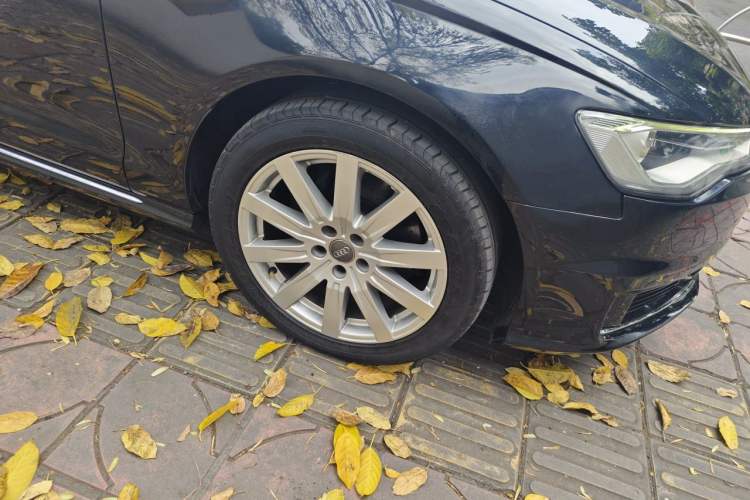 Used Audi A6L 2017 TFSI Technology Edition Right Front Wheel Hub