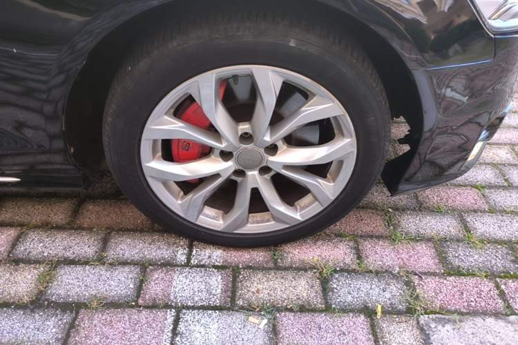 Used Audi A6L 2017 45 TFSI quattro Sport Edition Right Front Wheel Hub