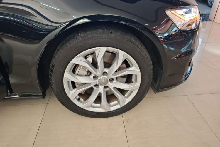Used Audi A6L 2017 45 TFSI quattro Sport Edition Right Rear Wheel Hub