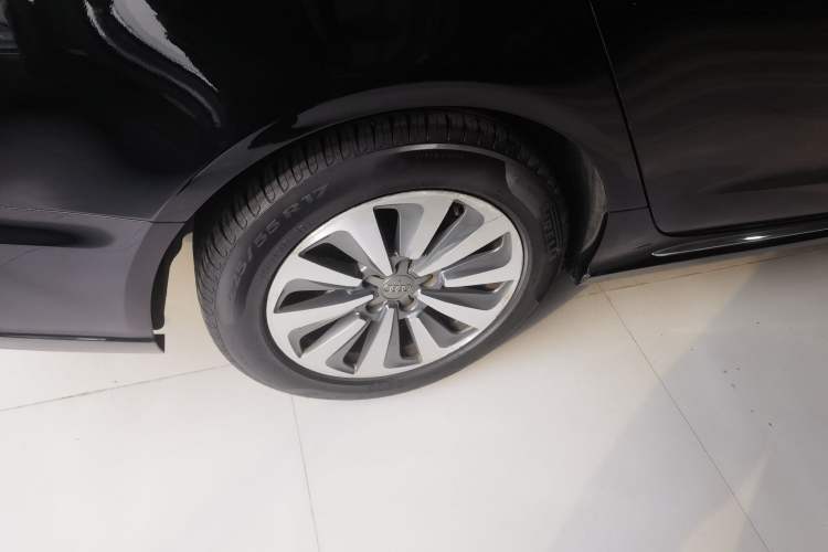 Used Audi A6L 2017 TFSI Comfort Model Right Rear Wheel Hub