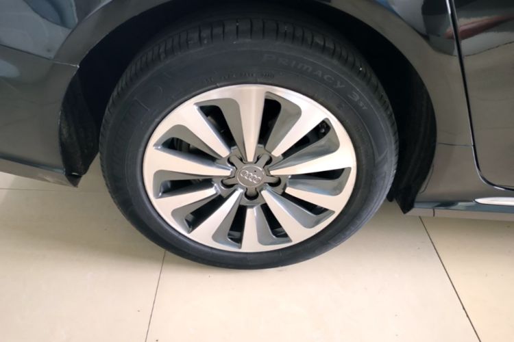 Used Audi A6L 2017 30 FSI Comfort Model Right Rear Wheel Hub