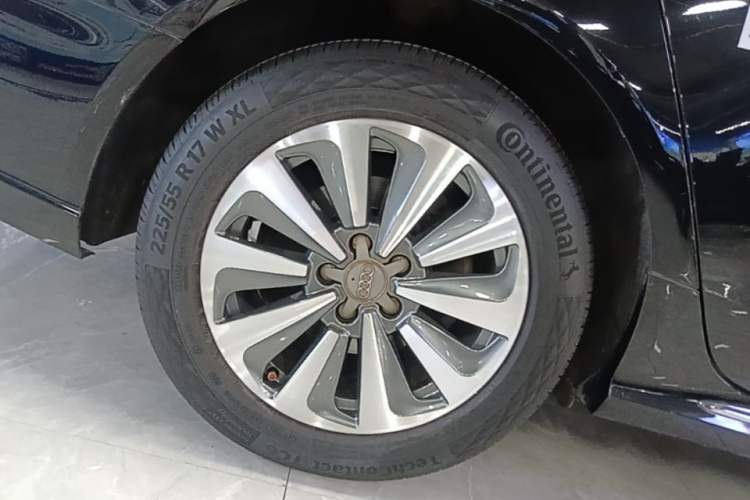 Used Audi A6L 2017 30 FSI Comfort Model Right Rear Wheel Hub