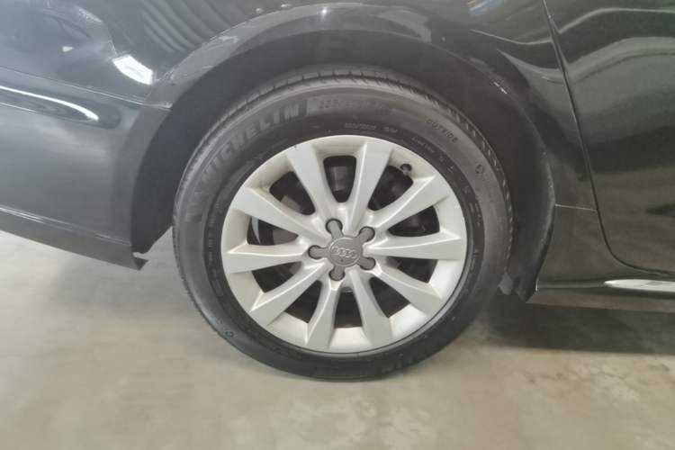 Used Audi A6L 2017 TFSI Technology Edition Right Rear Wheel Hub