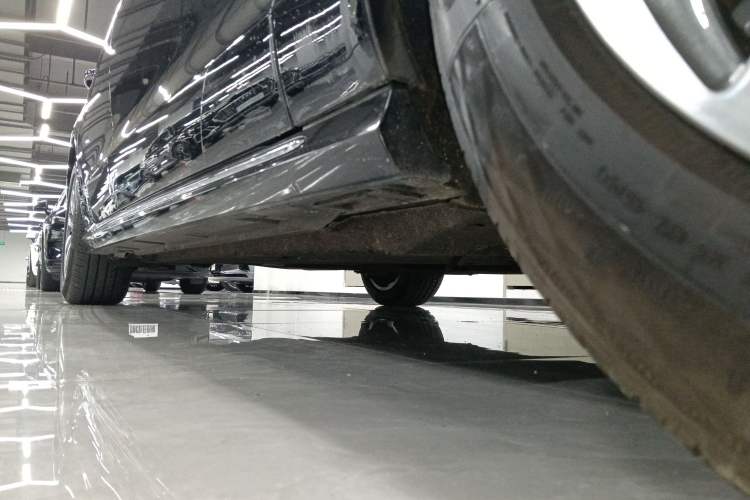 Used Audi A6L 2017 30 FSI Comfort Model Right Side Sill