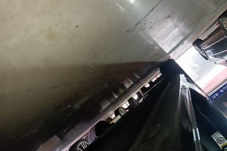 Used Audi A6L 2017 30 FSI Comfort Model Right Side Sill