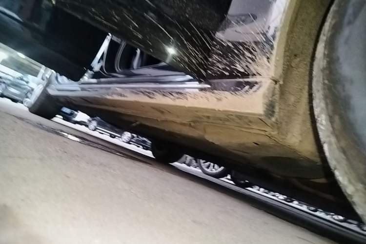 Used Audi A6L 2017 30 FSI Comfort Model Right Side Sill