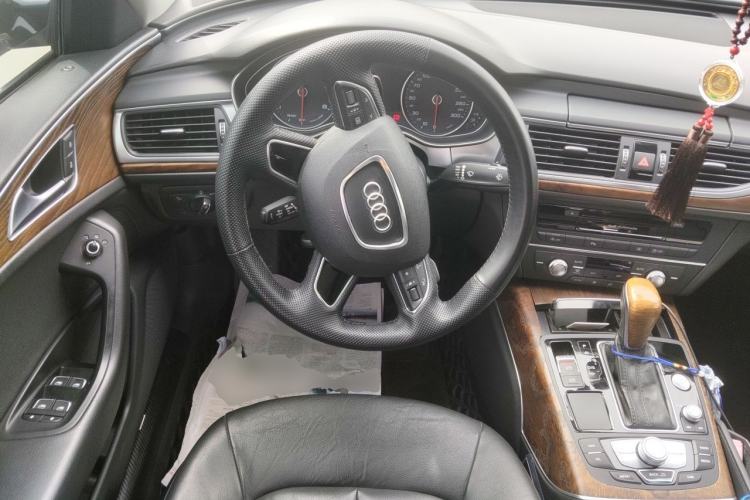 Used Audi A6L 2017 TFSI Comfort Model Steering Wheel
