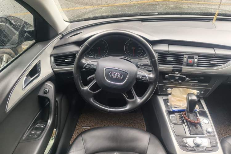 Used Audi A6L 2017 TFSI Technology Edition Steering Wheel