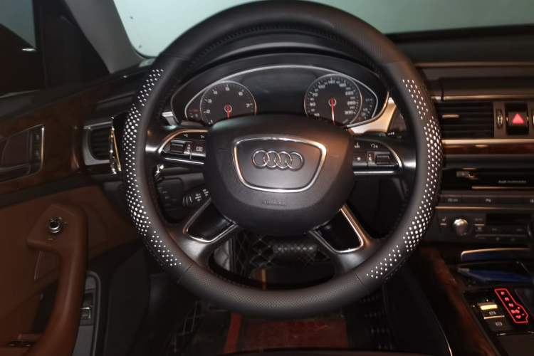 Used Audi A6L 2017 TFSI Comfort Model Steering Wheel
