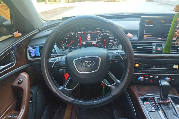 Used Audi A6L 2017 30 FSI Comfort Model Steering Wheel