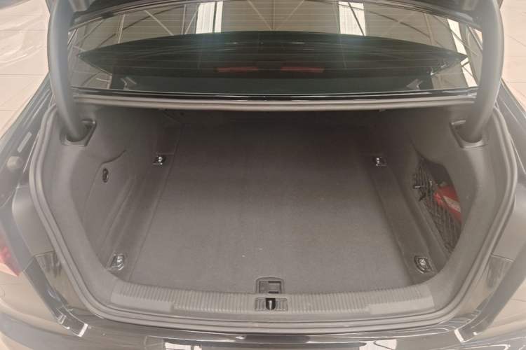 Used Audi A6L 2017 45 TFSI quattro Sport Edition Trunk
