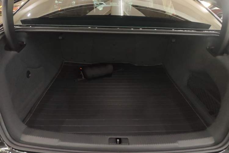 Used Audi A6L 2017 45 TFSI quattro Sport Edition Trunk