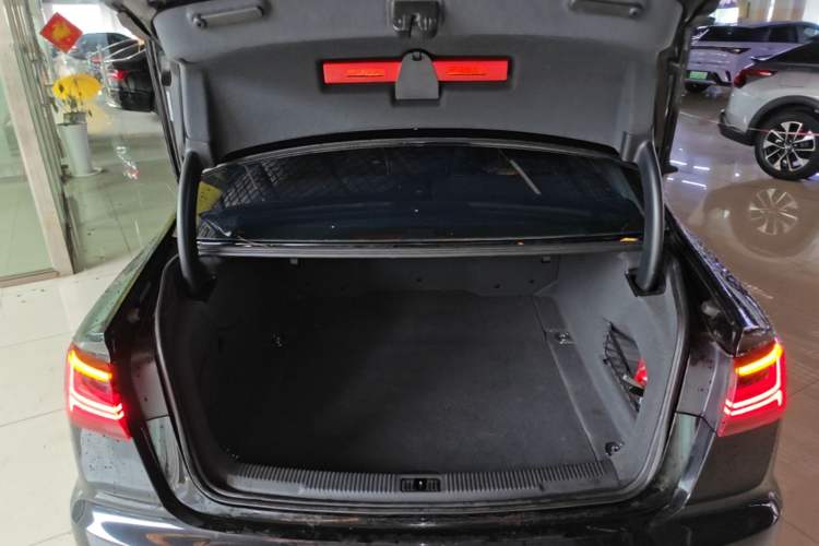 Used Audi A6L 2017 30 FSI Comfort Model Trunk