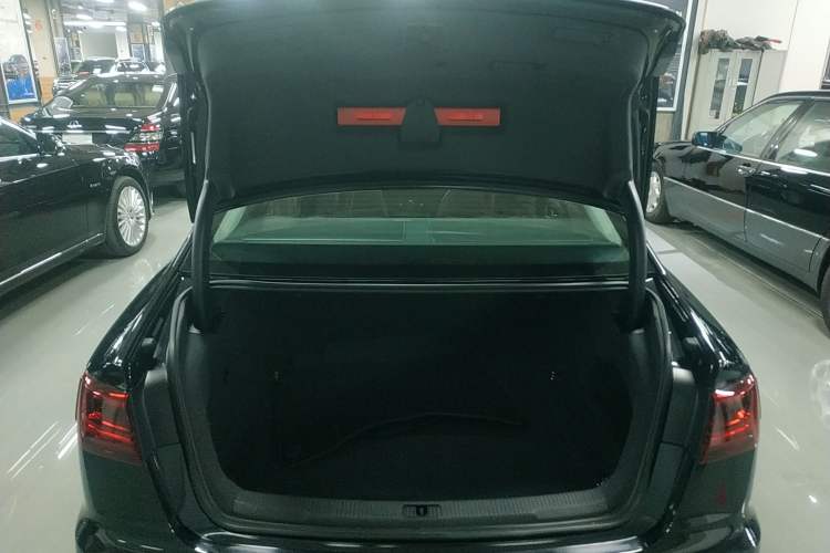 Used Audi A6L 2017 45 TFSI quattro Sport Edition Trunk
