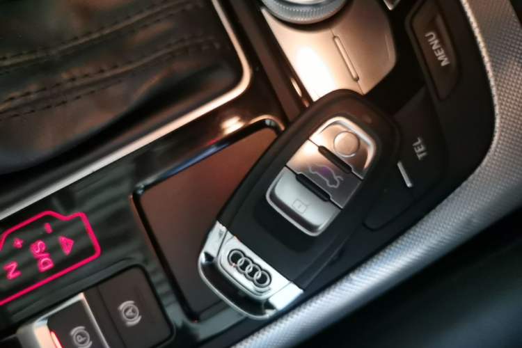 Used Audi A6L 2017 TFSI Technology Edition Vehicle Key