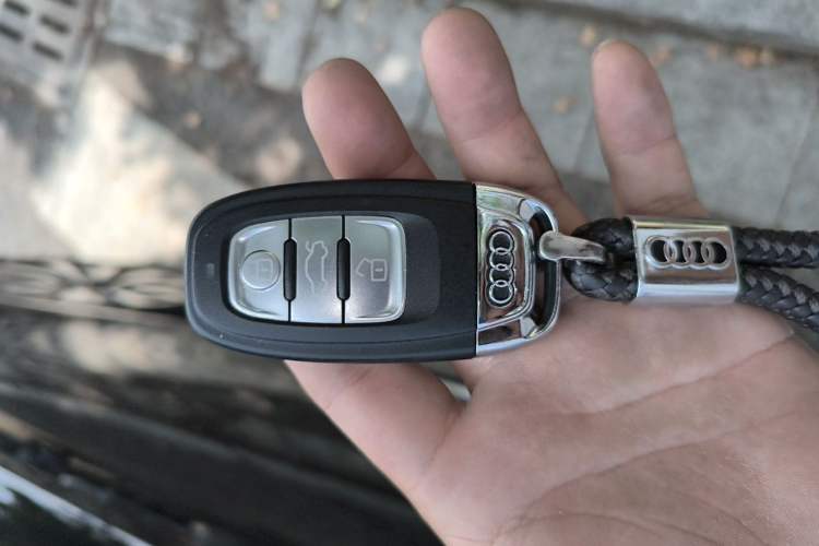 Used Audi A6L 2017 30 FSI Comfort Model Vehicle Key