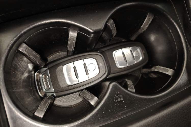 Used Audi A6L 2017 45 TFSI quattro Sport Edition Vehicle Key