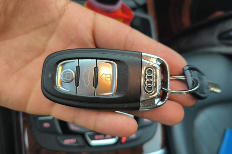 Used Audi A6L 2017 30 FSI Comfort Model Vehicle Key