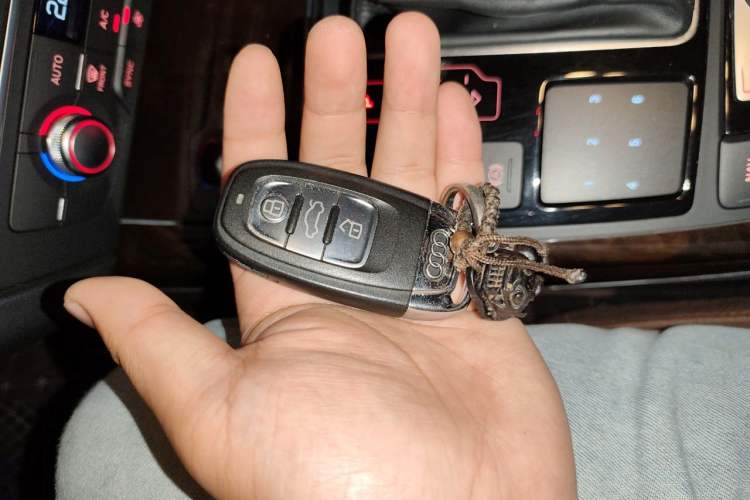 Used Audi A6L 2017 30 FSI Comfort Model Vehicle Key